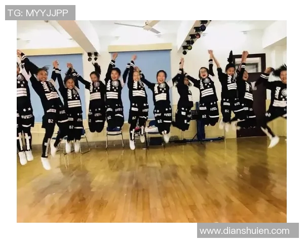 武汉街舞队荣登全国个人能力排行榜第三名展现实力与风采 武汉街舞队荣登全国个人能力排行榜第三名展现实力与风采